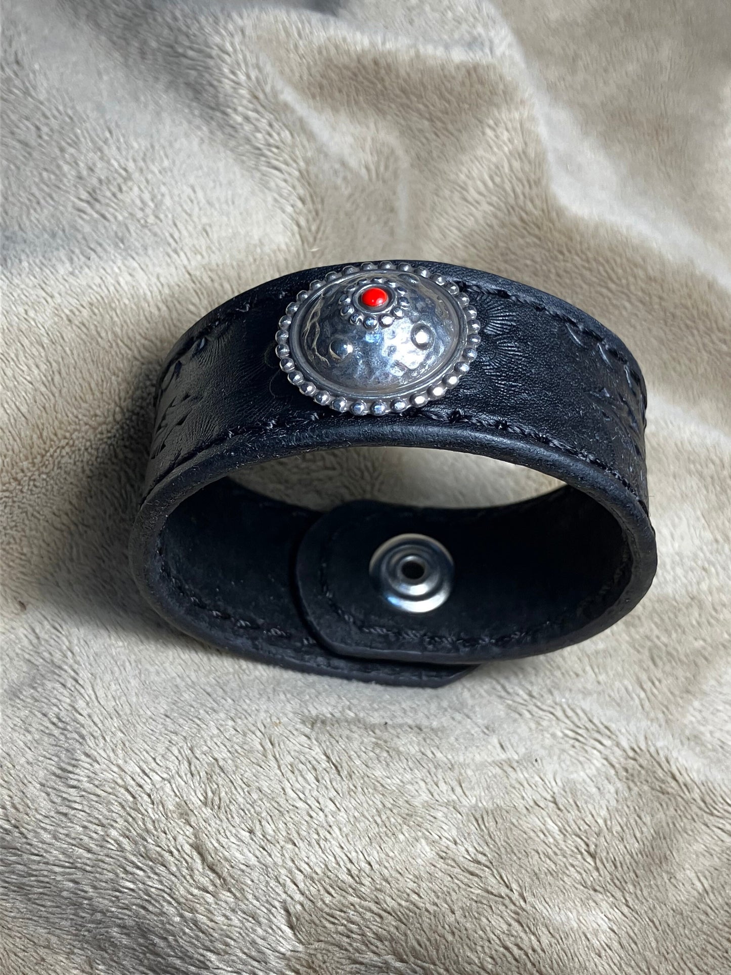 Leather Cuff Bracelet Hand Carved Black Design Suede Lined