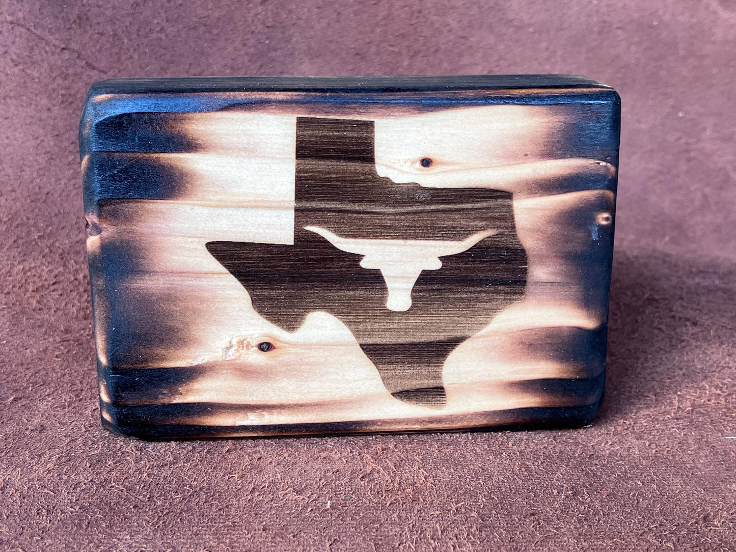Wood and leather block sign: Texas and Longhorn