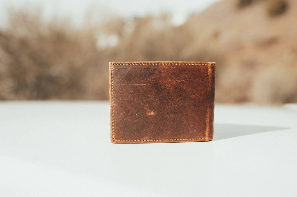 Bifold Leather Wallet: Antique Brown