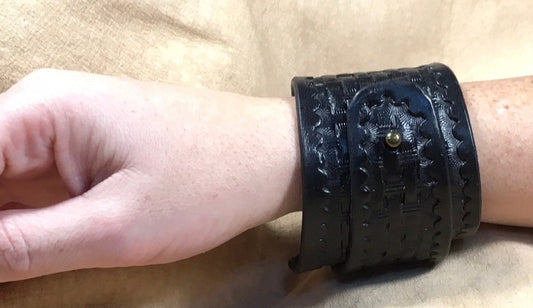 Leather Cuff Bracelet Hand Carved Black Basket Weave Design
